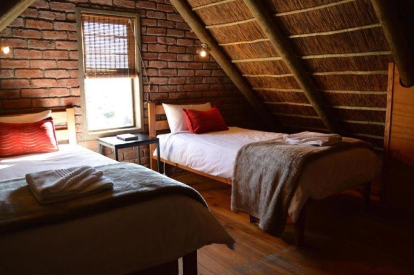 Teri-Lemveli Lodge Beaufort West Εξωτερικό φωτογραφία