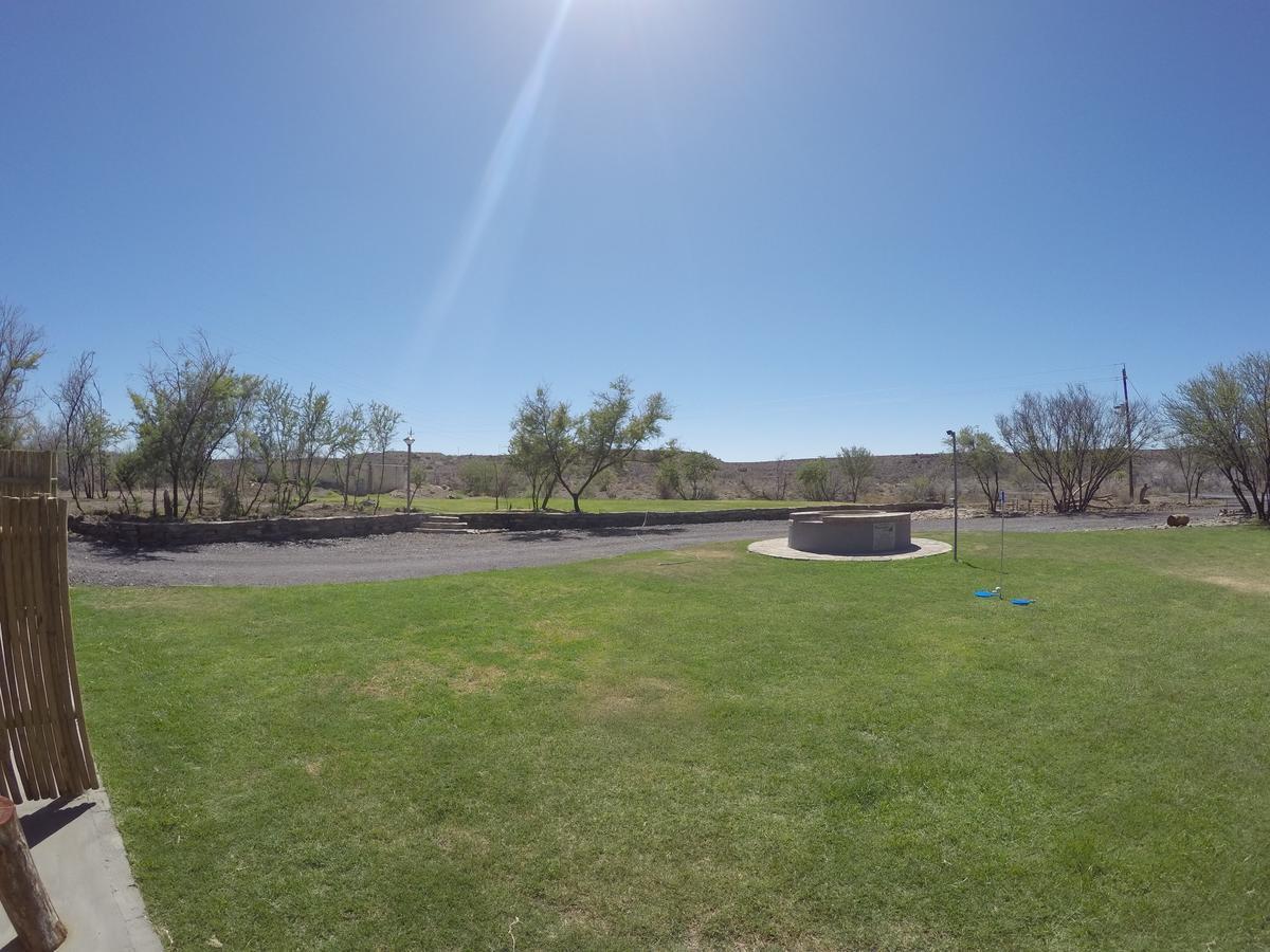 Teri-Lemveli Lodge Beaufort West Εξωτερικό φωτογραφία